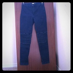 Gap True Skinny Jeans